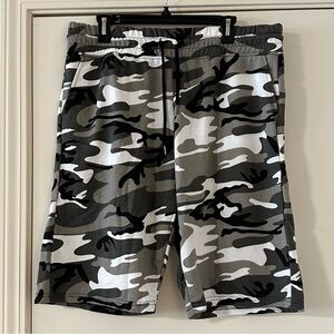 Galaxy By Harvic Camouflage Men's Shorts - Black, Gray, White